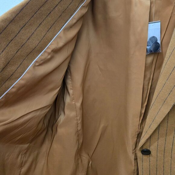 Madewell oversized Blazer in pinstripe. - Picture 5 of 8